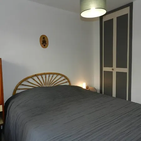 Διαμέρισμα 2 Pieces, Terrasse Et Parking, Bormes-les-mimosas - Fr-1-251-892 La Favière