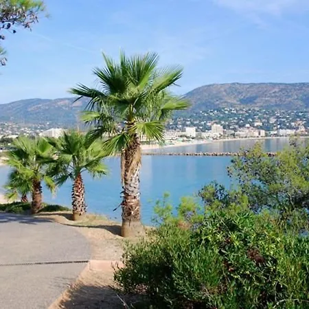 2 Pieces, Terrasse Et Parking, Bormes-les-mimosas - Fr-1-251-892 Διαμέρισμα *